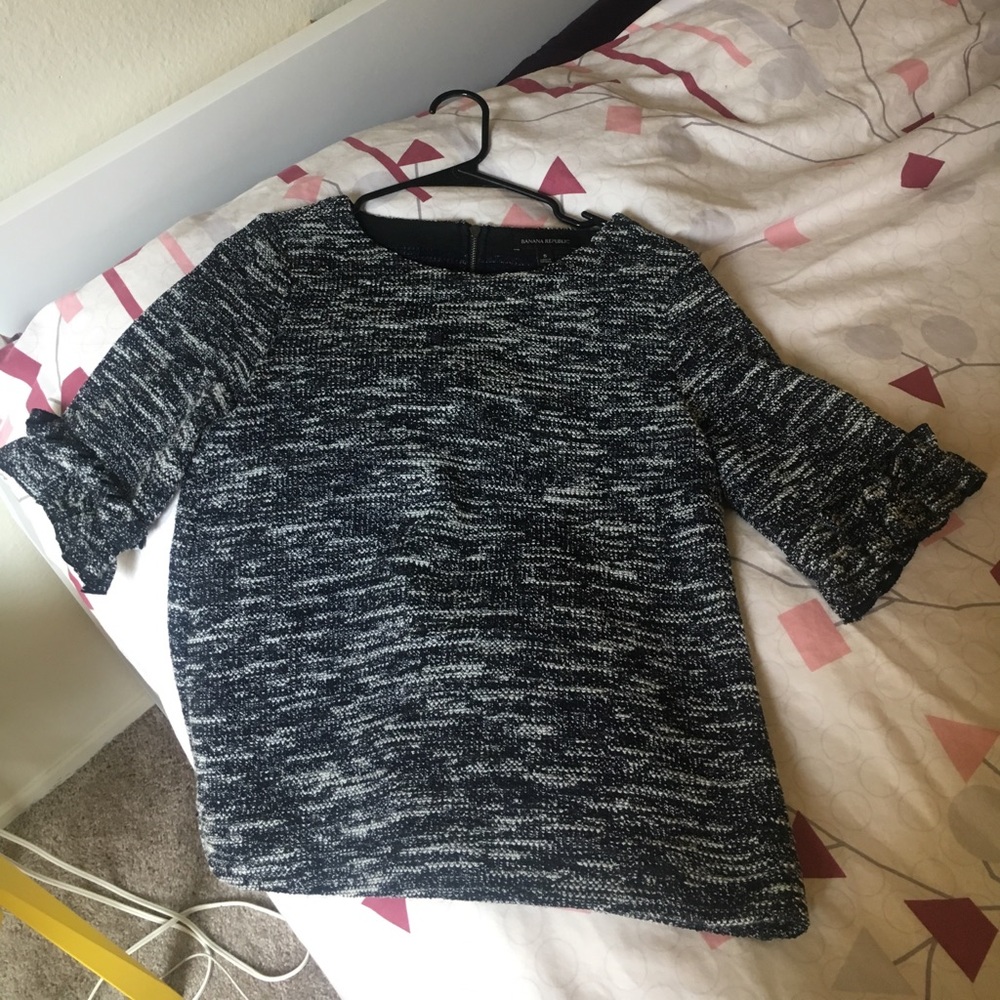 Floral sleeve top - Picture 2 of 4